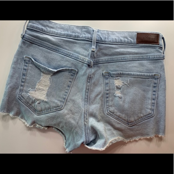 Hollister high rise denim shorts - Picture 2 of 2